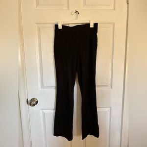 Simply Vera Black Bootcut Leggings
